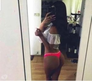 Lucienne escorts in Manitowoc, WI